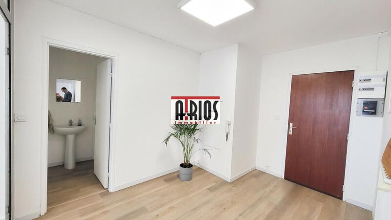 Bureau - 58 m² - 4 pièces