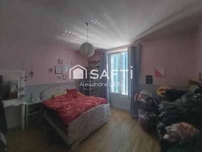 Maison - 180 m² - 4 pièces