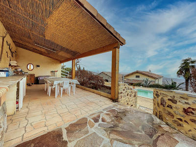 Maison - 200 m² - 6 pièces