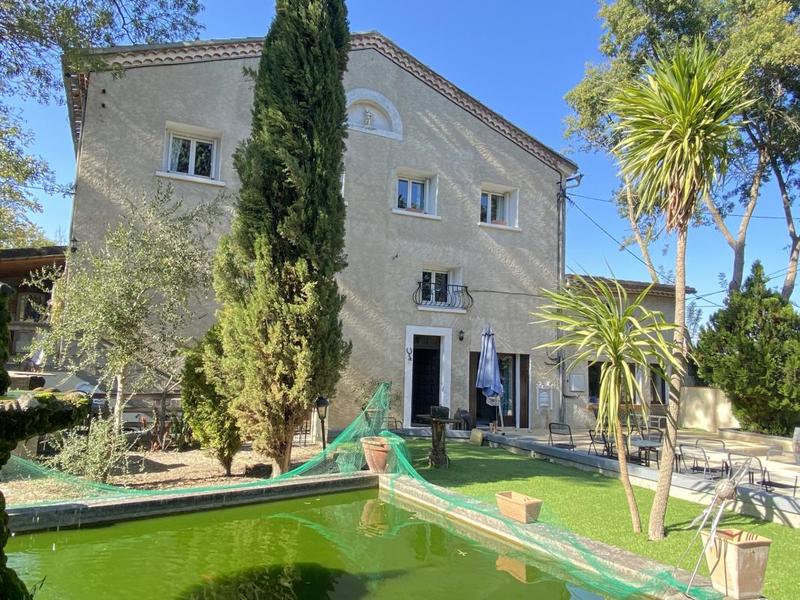 Villa - 203 m² - 8 pièces
