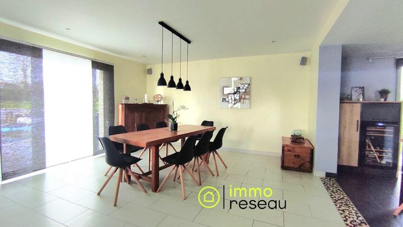 Maison - 206 m² - 8 pièces