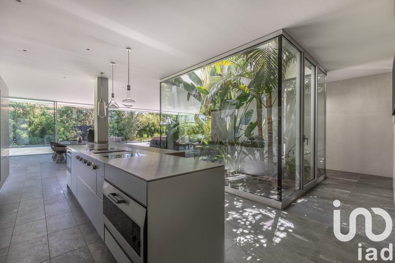 Maison de maîtres - 700 m² - 6 pièces