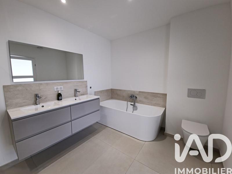 Maison - 290 m² - 7 pièces