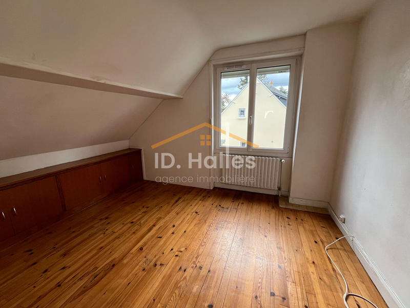 Maison - 98 m² - 5 pièces