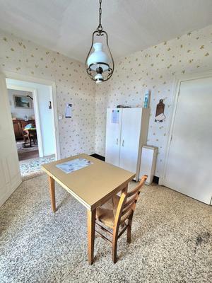 Maison - 140 m² - 6 pièces