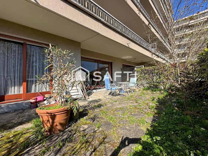 Appartement - 99 m² - 4 pièces