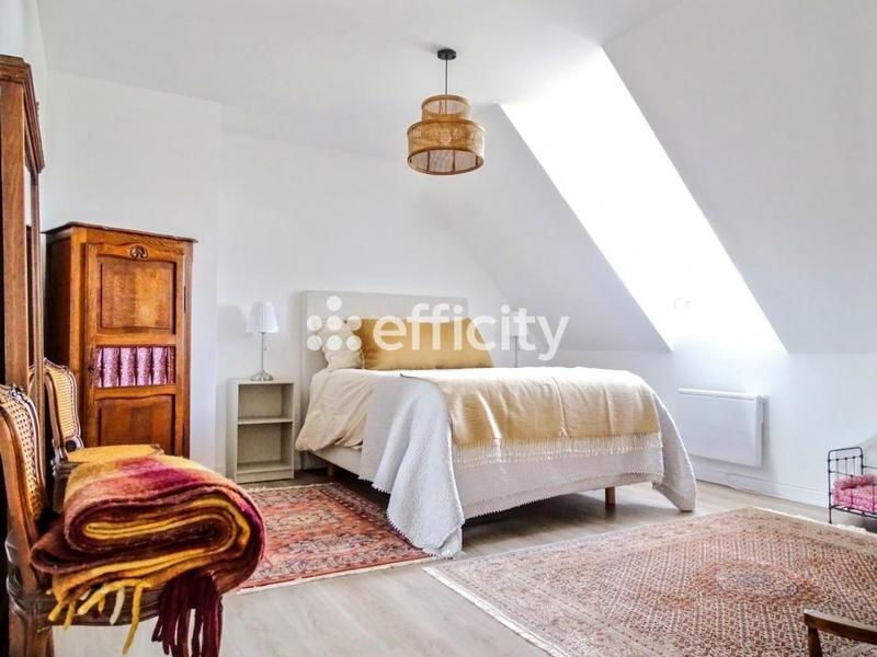 Maison - 179 m² - 8 pièces