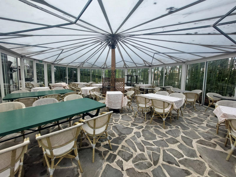 Fonds de commerce - Local commercial - 282 m²