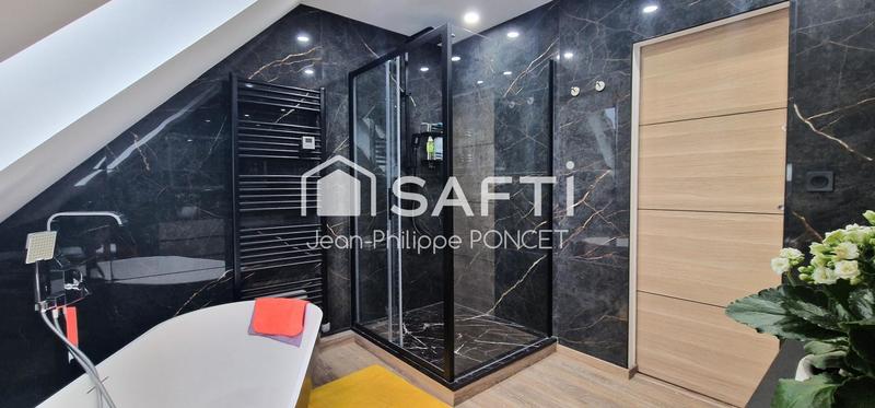 Maison - 147 m² - 7 pièces