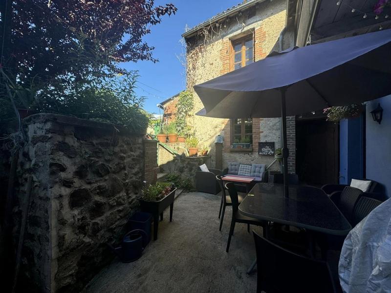 Maison - 157 m² - 7 pièces