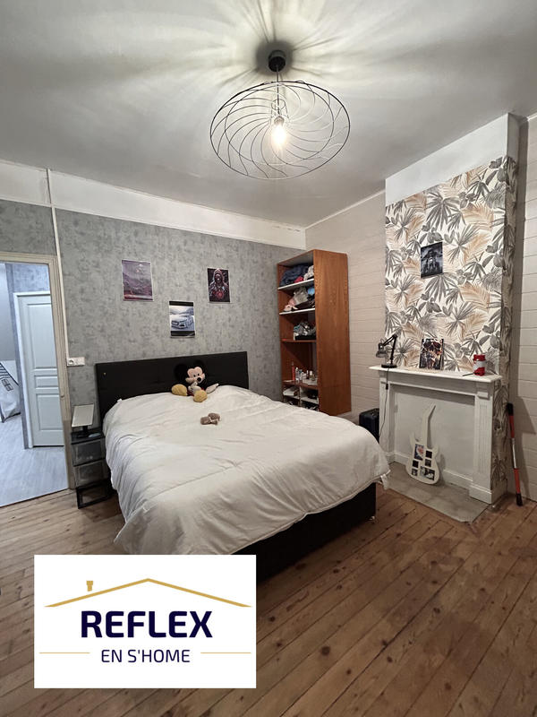 Maison - 270 m² - 8 pièces