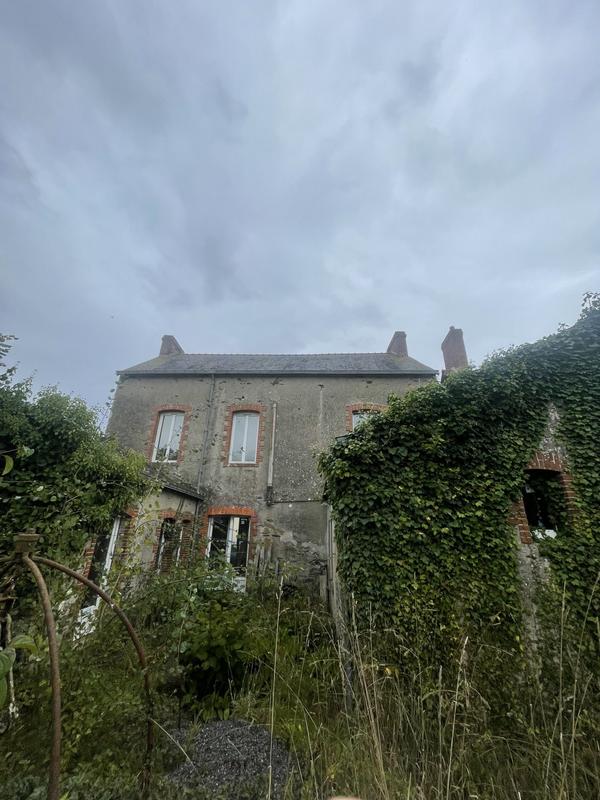 Maison ancienne - 230 m² - 7 pièces