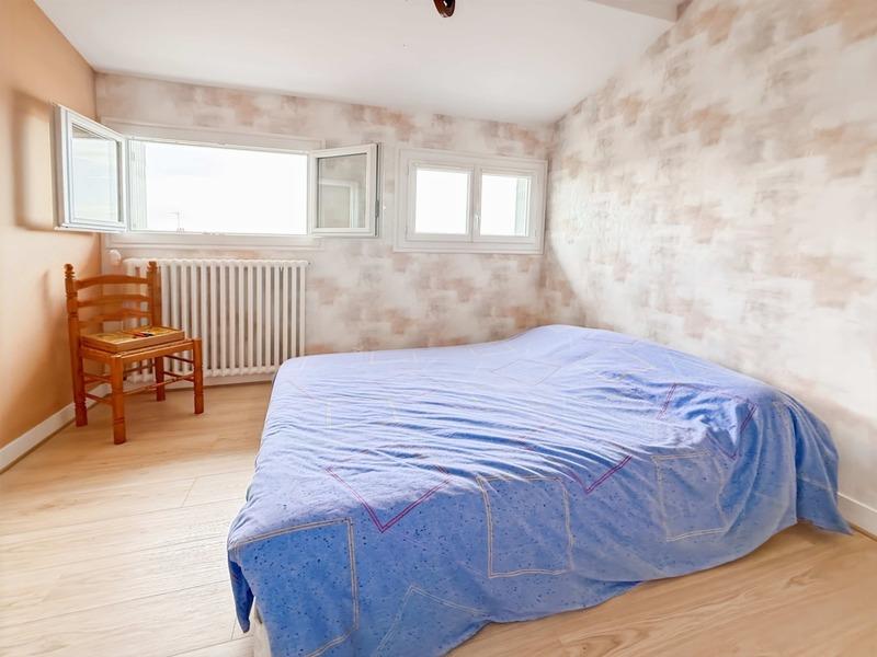 Maison - 98 m² - 5 pièces