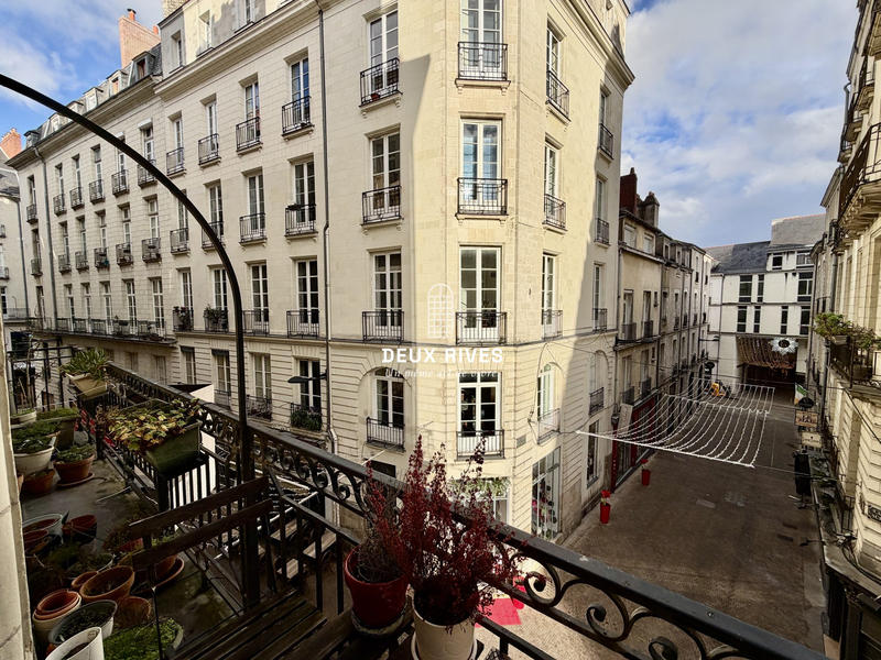 Appartement - 161 m² - 6 pièces