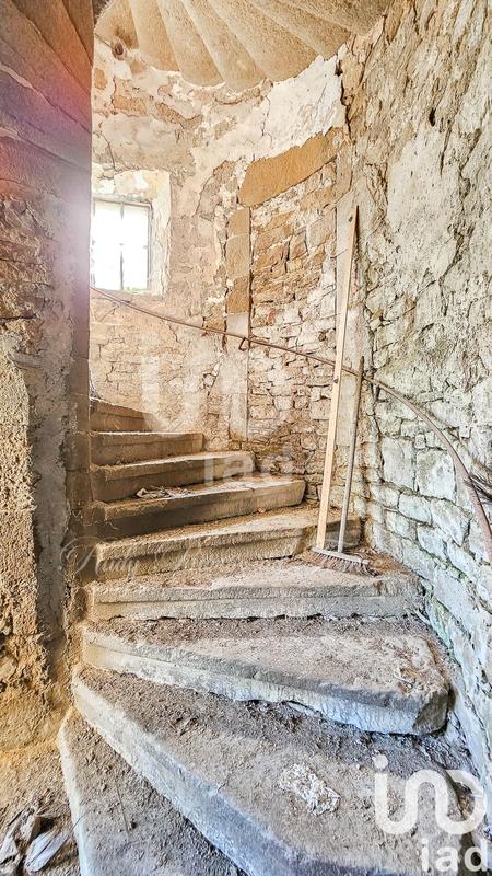 Château - 200 m² - 6 pièces