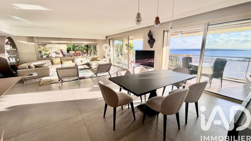 Appartement - 189 m² - 5 pièces