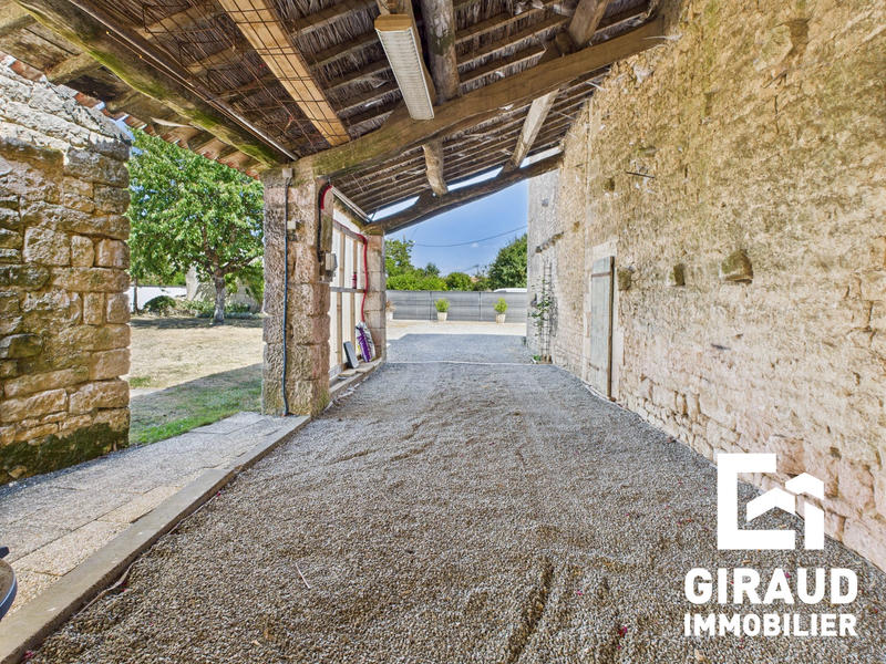 Maison ancienne - 177 m² - 6 pièces