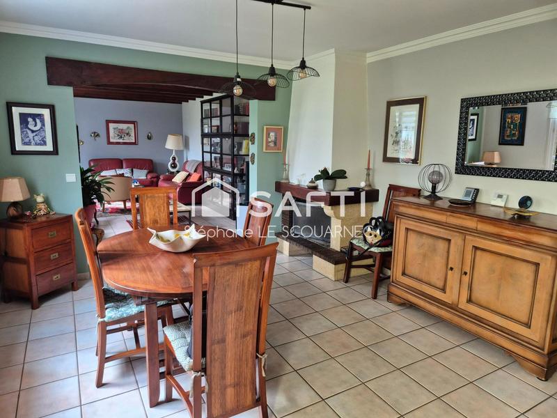 Maison - 160 m² - 8 pièces