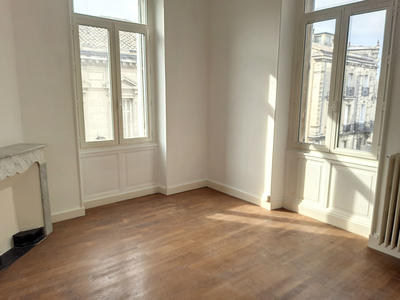 Appartement - 89 m² - 4 pièces