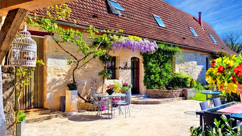 Maison - 315 m² - 8 pièces