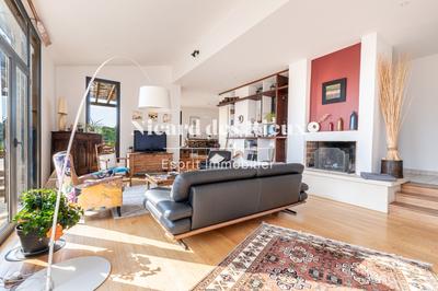 Maison - 179 m² - 8 pièces