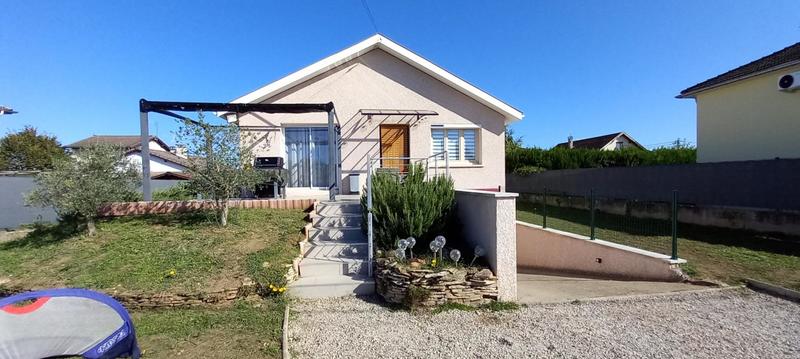 Maison - 90 m² - 4 pièces