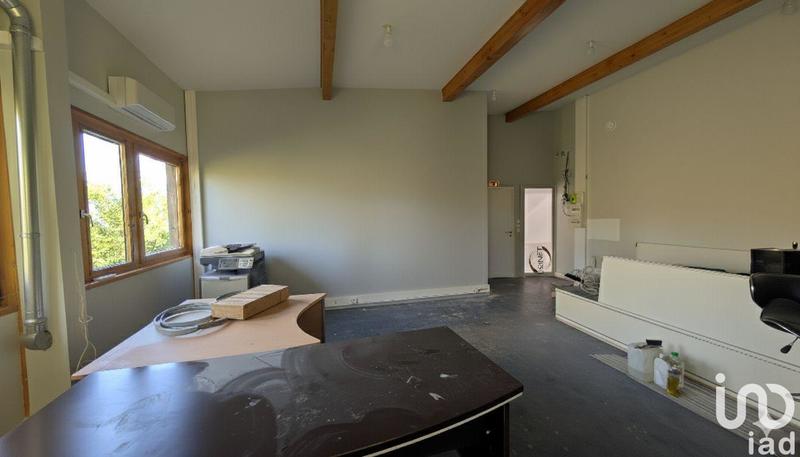 Local commercial - 304 m²