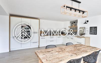 Maison - 202 m² - 6 pièces