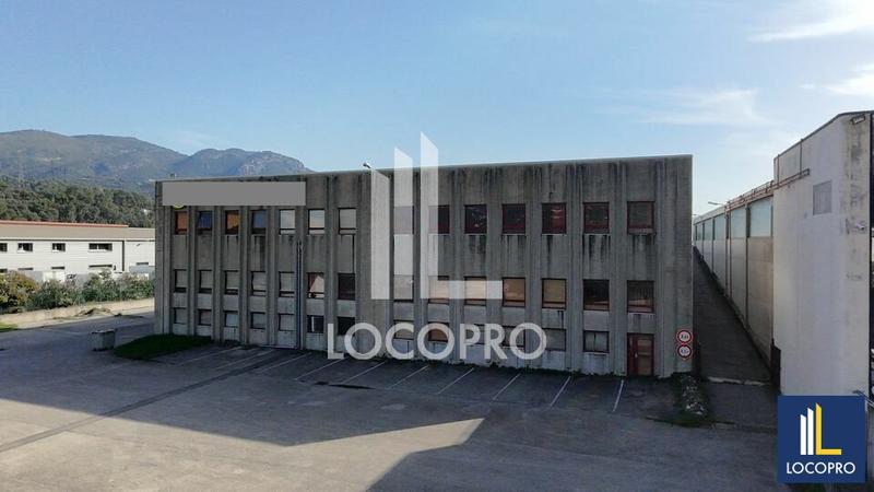 Local d'activité / Entrepôt - 3 000 m²