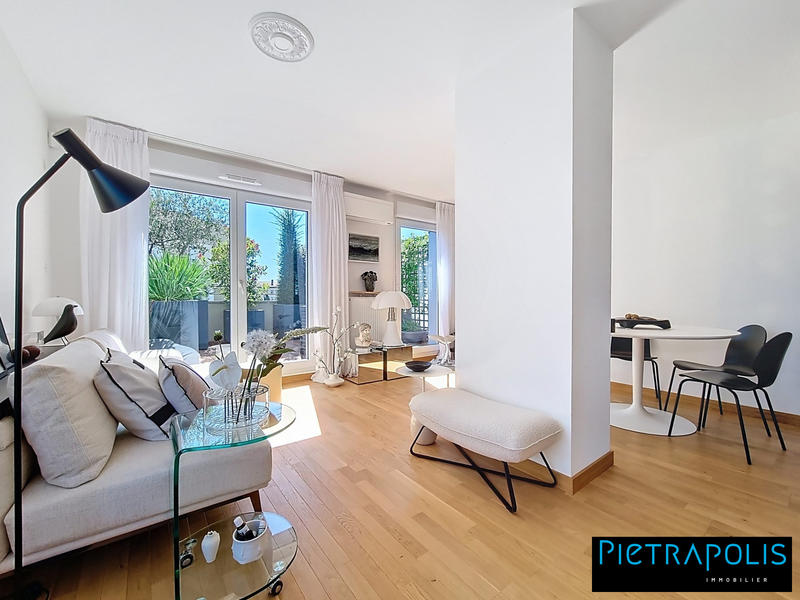 Appartement - 103 m² - 4 pièces