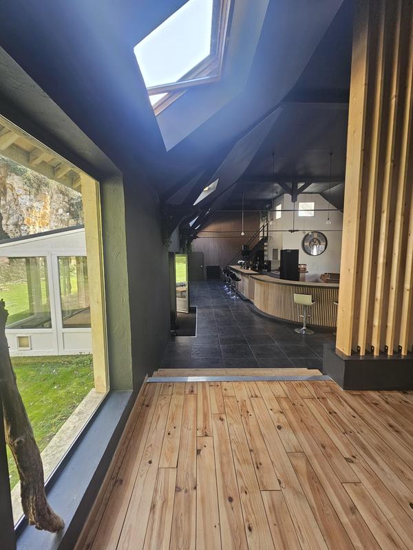 Maison - 266 m² - 6 pièces