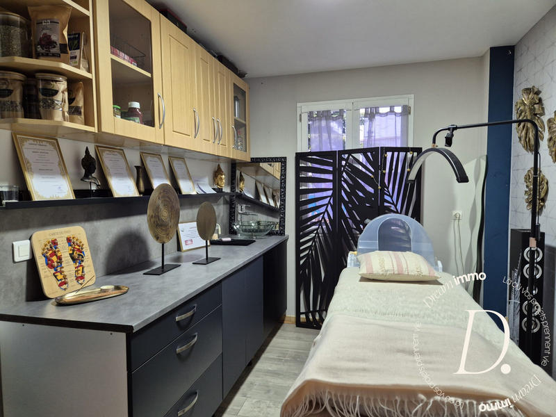 Maison traditionnelle - 120 m² - 6 pièces