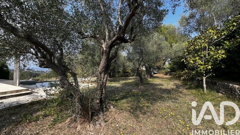 Maison - 93 m² - 5 pièces