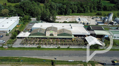 Local commercial - 2 600 m²