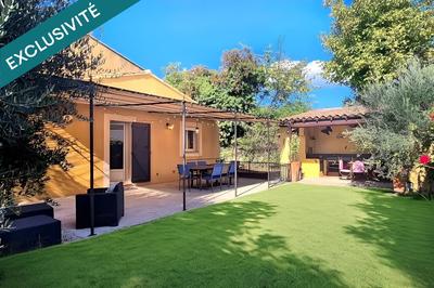 Villa - 140 m² - 5 pièces