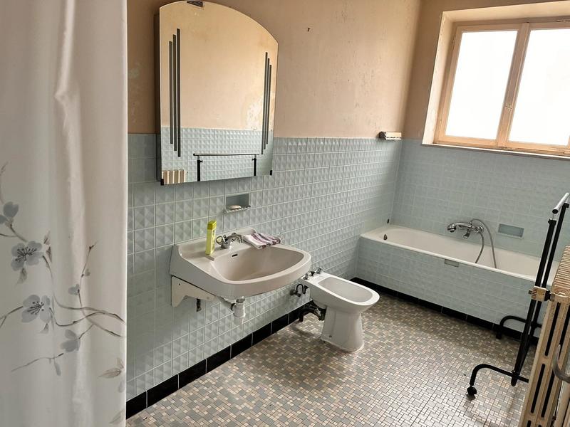 Maison - 400 m² - 12 pièces