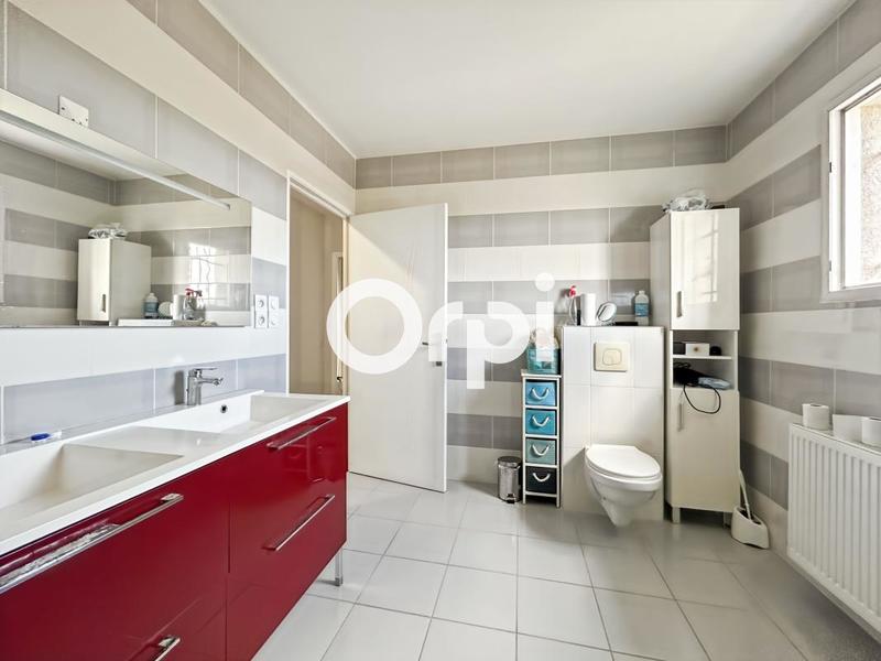 Villa - 141 m² - 5 pièces