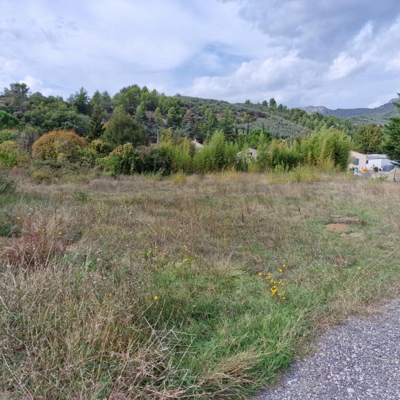 Terrain constructible - 756 m²