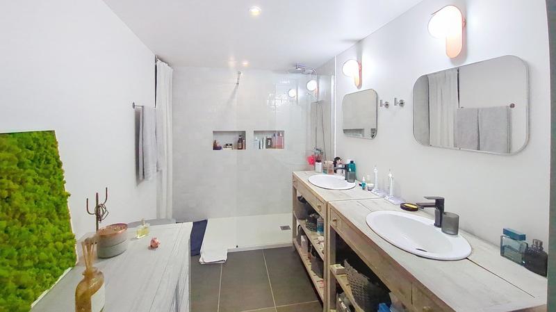 Maison - 155 m² - 6 pièces