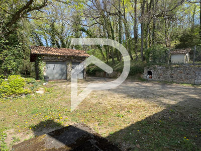 Maison - 141 m² - 5 pièces