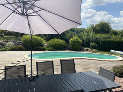 Maison - 275 m² - 15 pièces