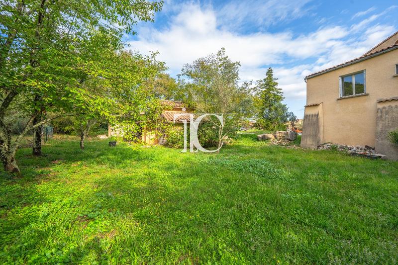 Maison - 208 m² - 5 pièces