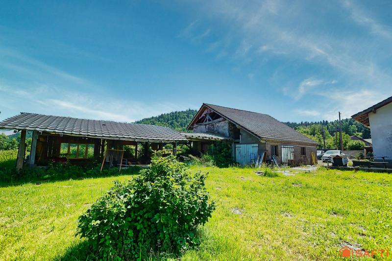 Maison - 209 m² - 9 pièces