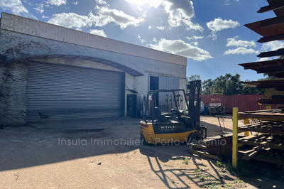 Local commercial - 673 m²