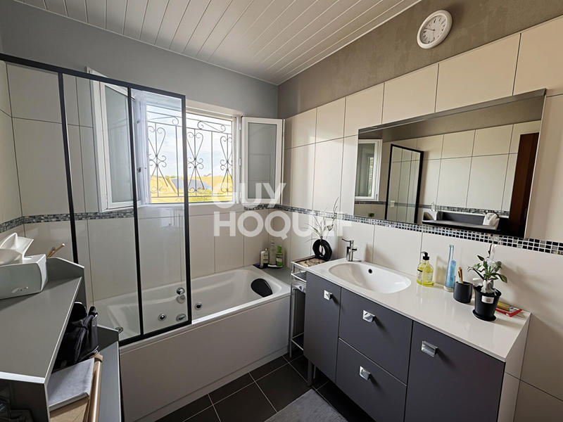 Maison - 137 m² - 5 pièces