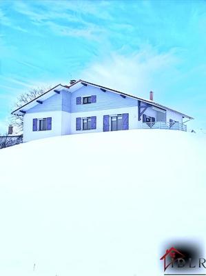 Maison - 160 m² - 8 pièces