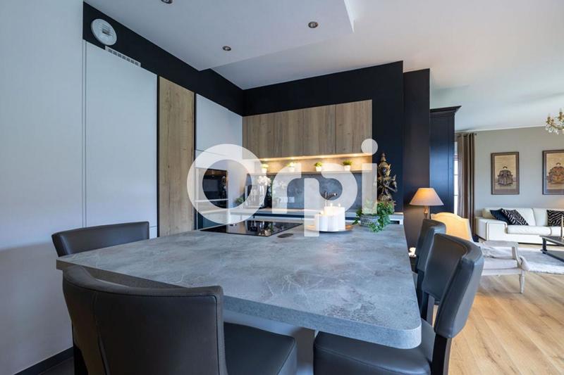 Appartement - 100 m² - 4 pièces