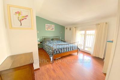 Appartement - 108 m² - 5 pièces