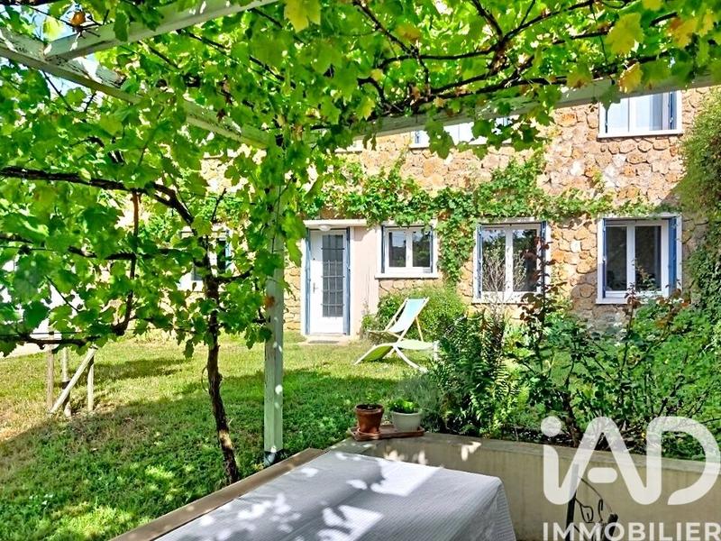 Maison - 215 m² - 8 pièces