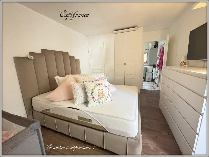 Maison - 305 m² - 8 pièces